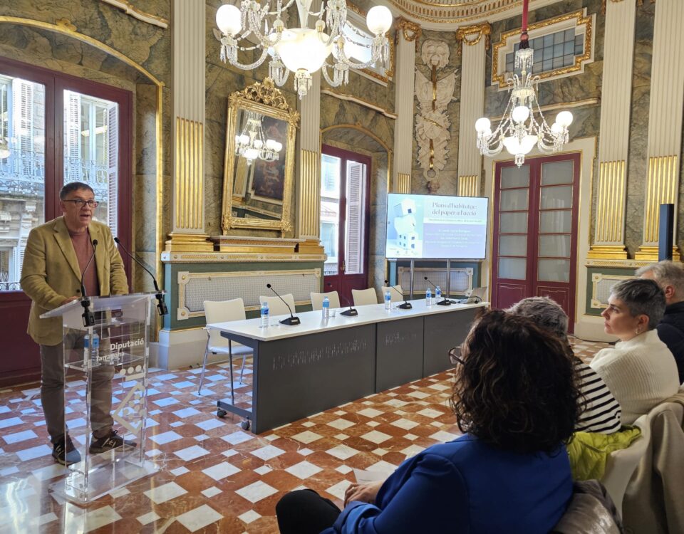 El vicepresident del Consell Comarcal donant la benvinguda a la jornada